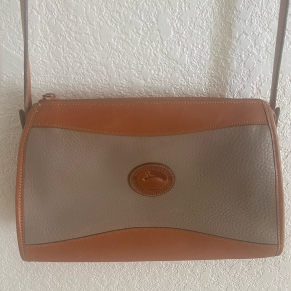 Dooney & Bourke Vintage 80s Shoulder Crossbody Leather Bag - Picture 2 of 13